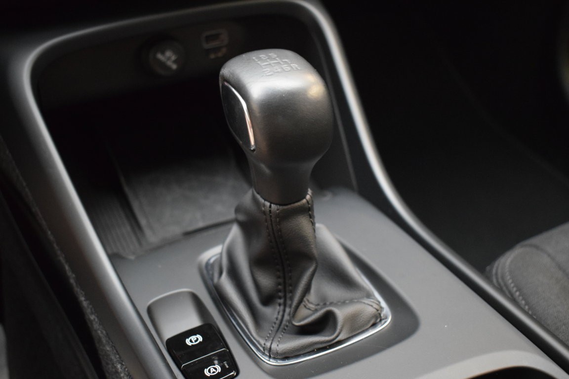 VOLVO XC40 1.5 T3 - Ítem17