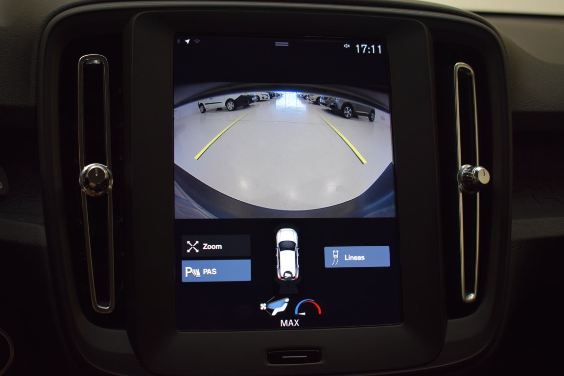 VOLVO XC40 1.5 T3 - Ítem19