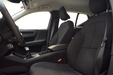 VOLVO XC40 1.5 T3 - Ítem20