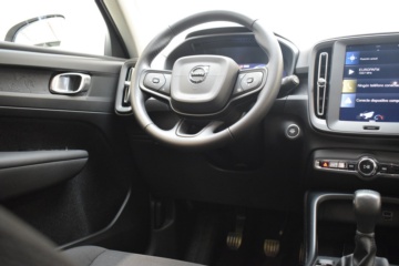 VOLVO XC40 1.5 T3 - Ítem21
