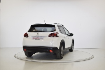 PEUGEOT 2008 SIGNATURE 1.5 BlueHDI 100 CV 6 VEL - Ítem7