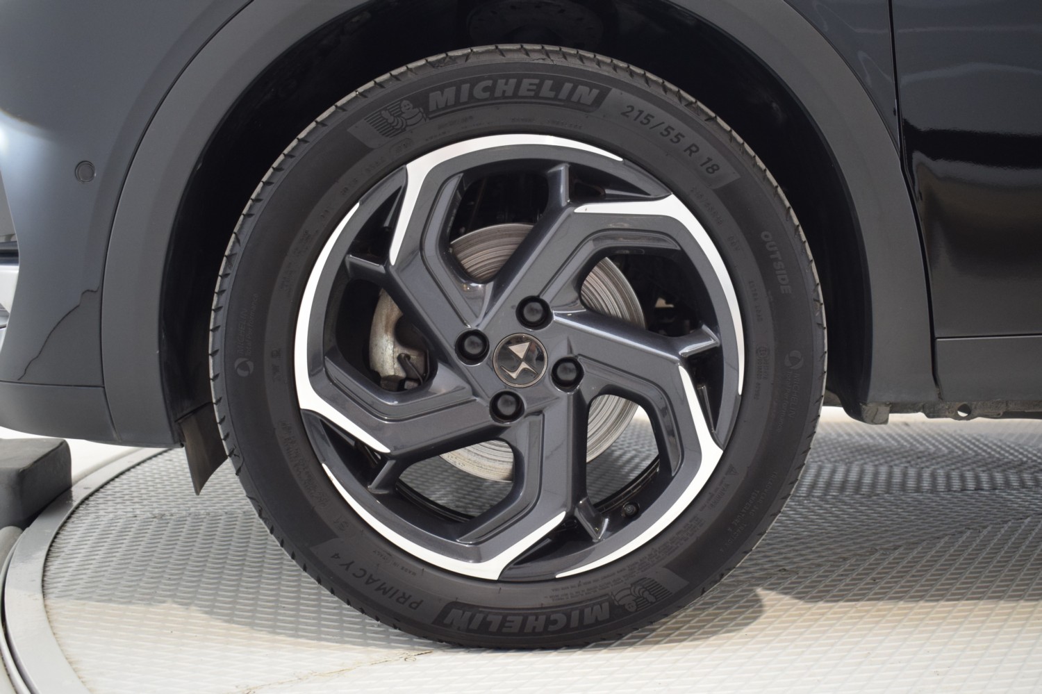 DS 3 Crossback Grand Chic BlueHDi 96 kW Auto GRAND CHIC - Ítem9