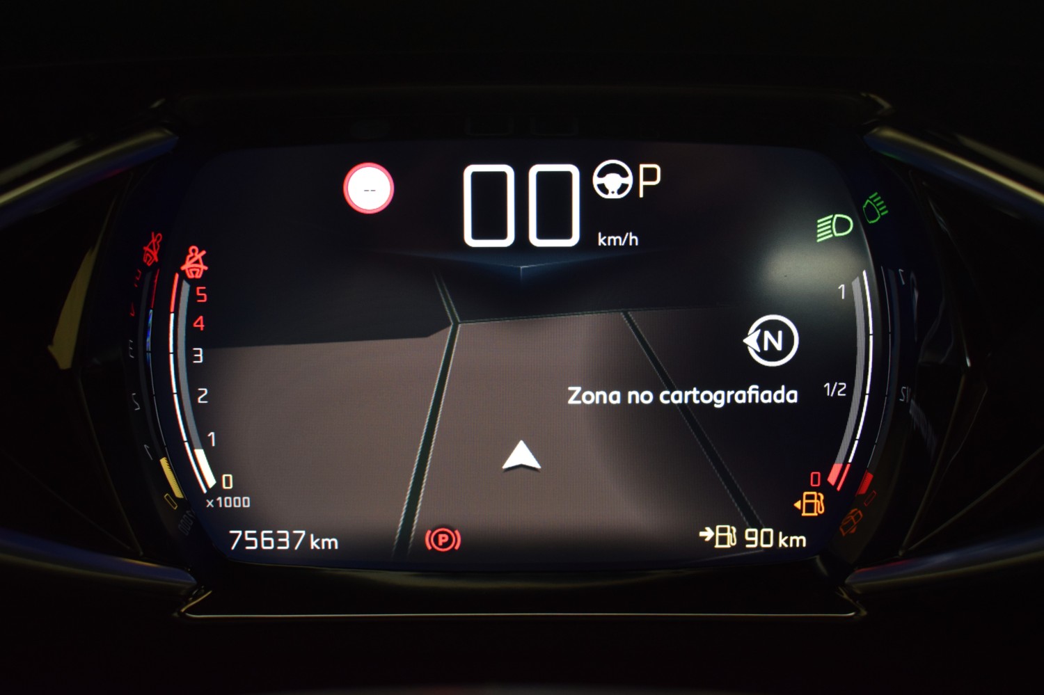 DS 3 Crossback Grand Chic BlueHDi 96 kW Auto GRAND CHIC - Ítem10