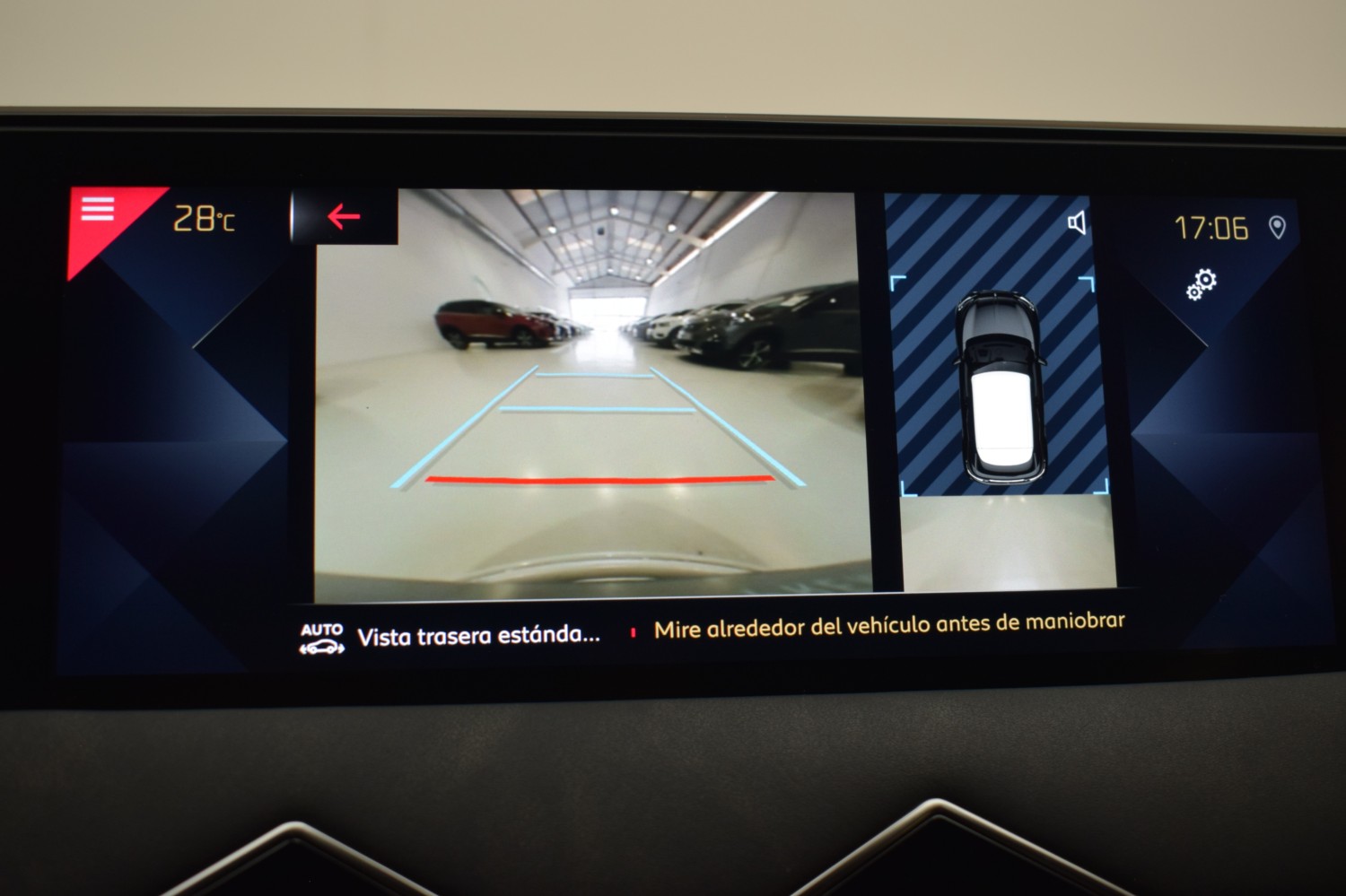 DS 3 Crossback Grand Chic BlueHDi 96 kW Auto GRAND CHIC - Ítem20