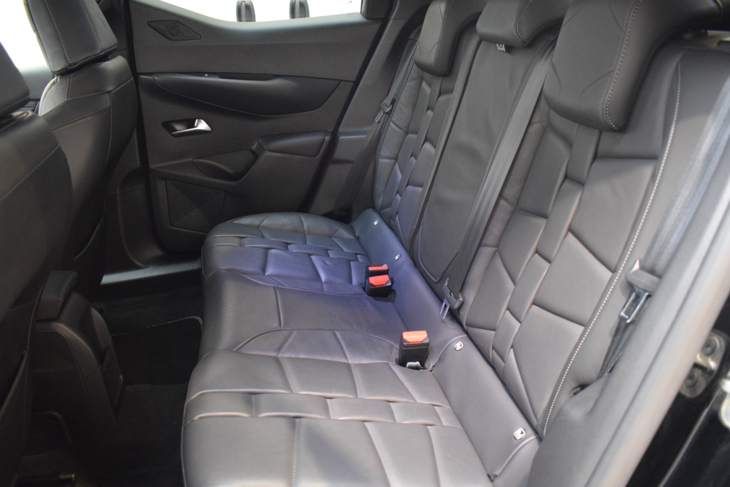 DS 3 Crossback Grand Chic BlueHDi 96 kW Auto GRAND CHIC - Ítem24