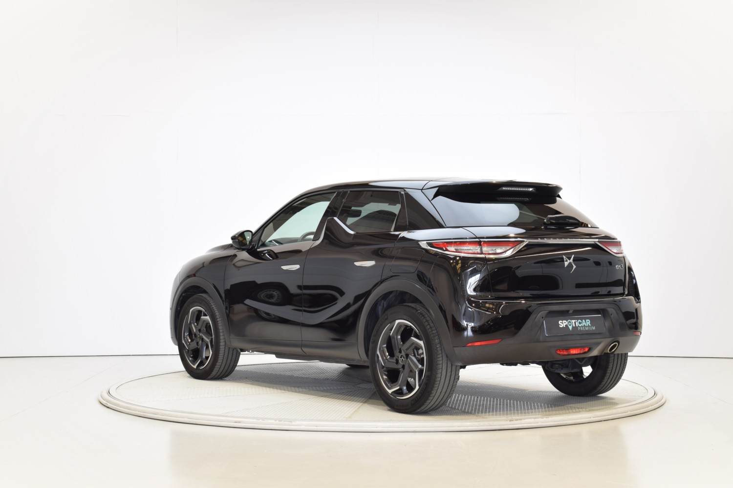 DS 3 Crossback Grand Chic BlueHDi 96 kW Auto GRAND CHIC - Ítem2