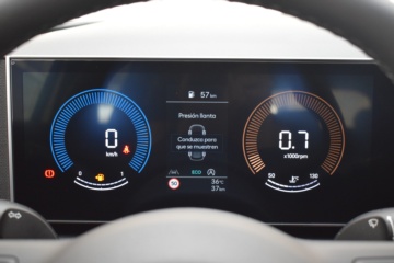 HYUNDAI TUCSON KLASS 1.6T 118kW (160CV) 48V - Ítem10