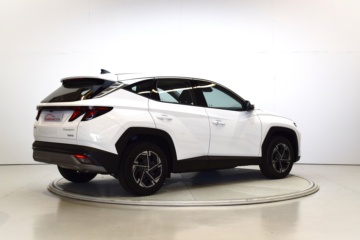 HYUNDAI TUCSON KLASS 1.6T 118kW (160CV) 48V - Ítem4