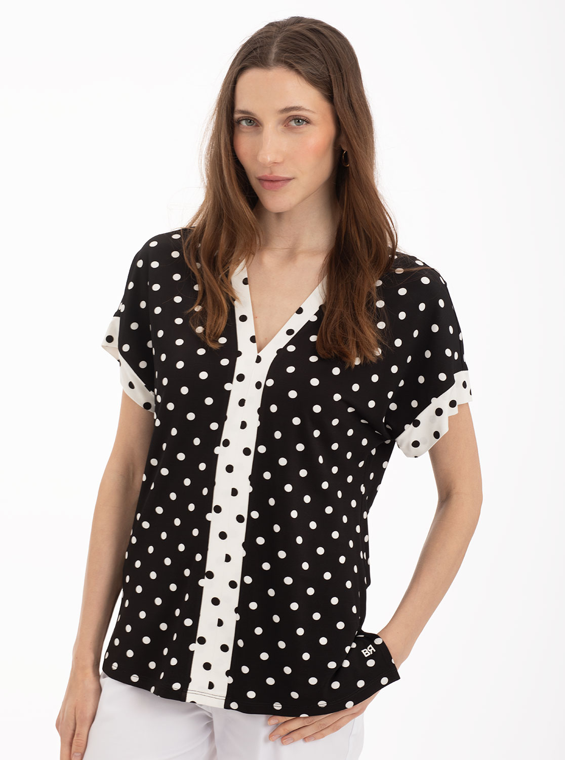 Camiseta Bicolor topos cuello pico 1