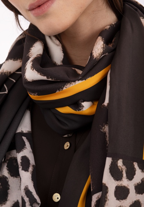 bufanda animal print ANNAMORA