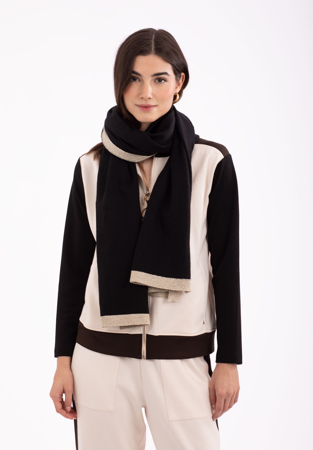 Bufanda Negra con detalle Beige Dorado