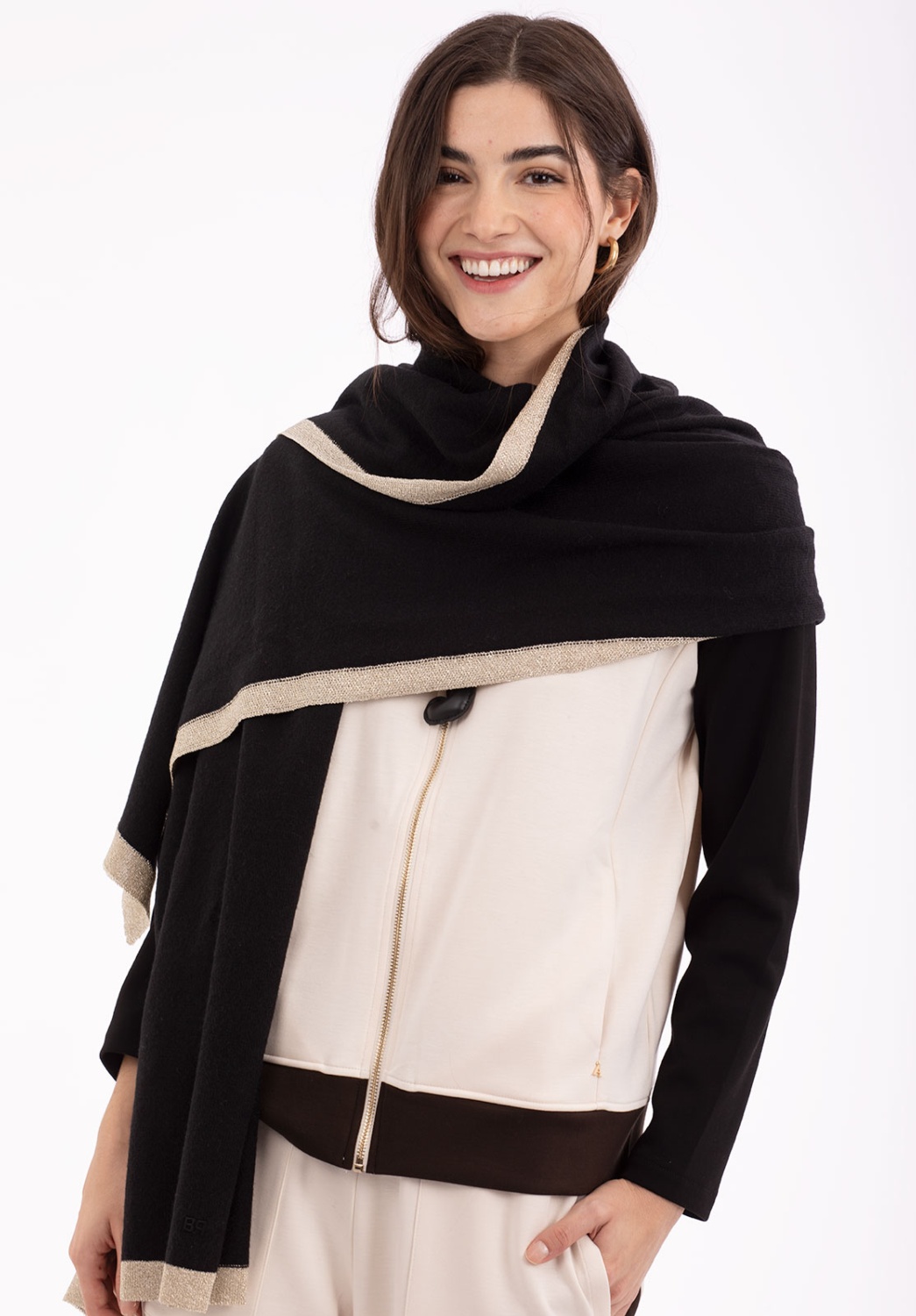Bufanda Negra con detalle Beige Dorado