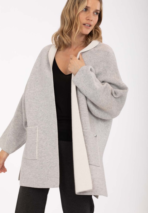 Chaqueta Gris Y Blanco