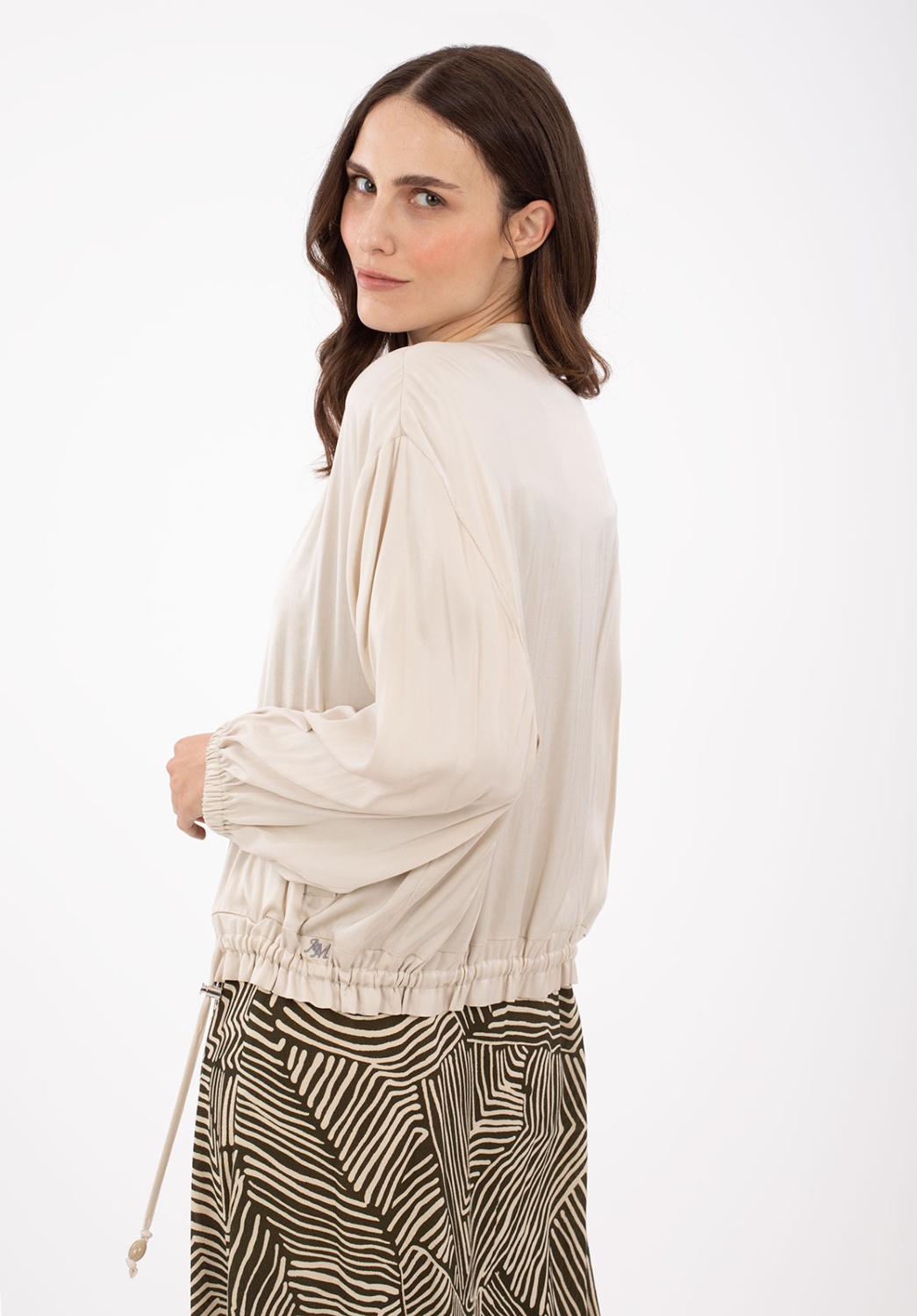 Bomber Satinado Perla 1