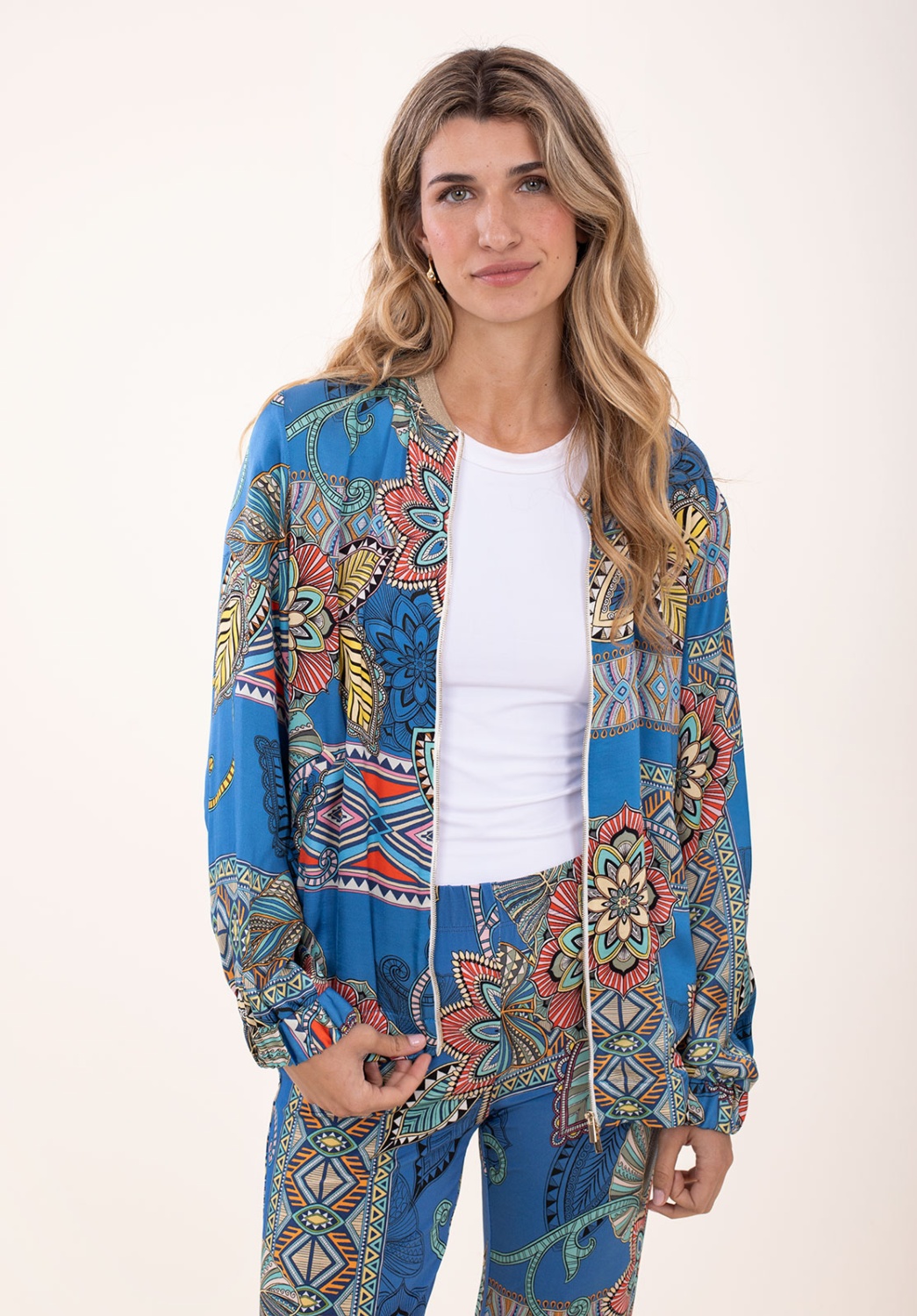 Bomber Estampado Étnico 2