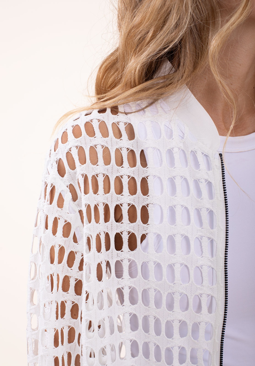 Chaqueta Blanca Troquelada 2
