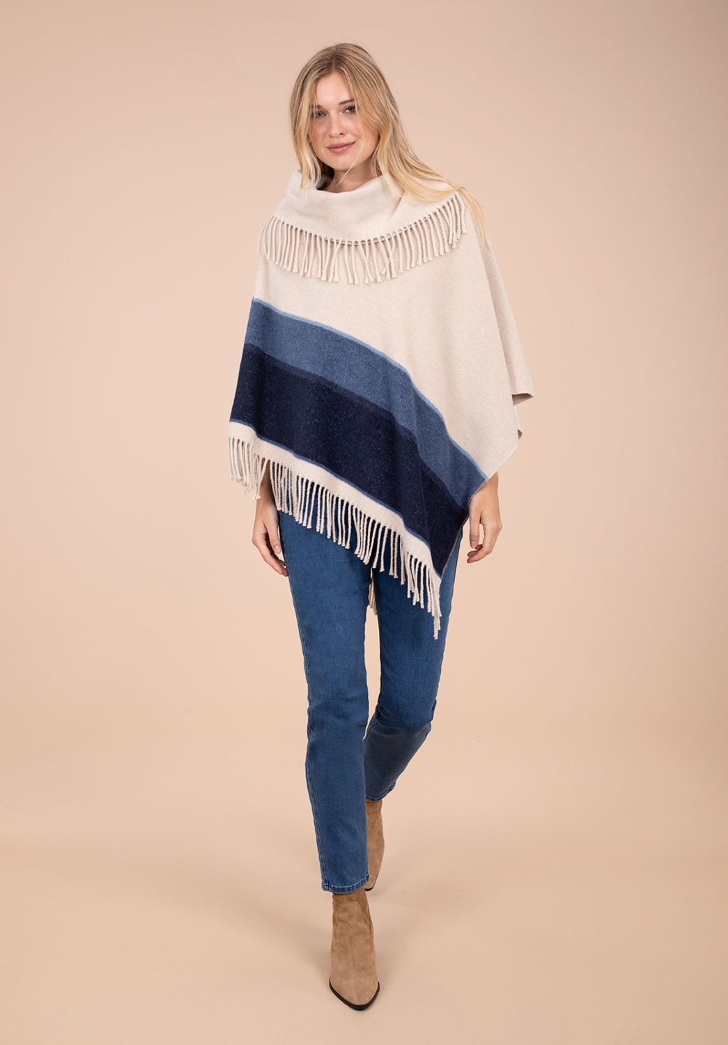 Poncho Beige 5