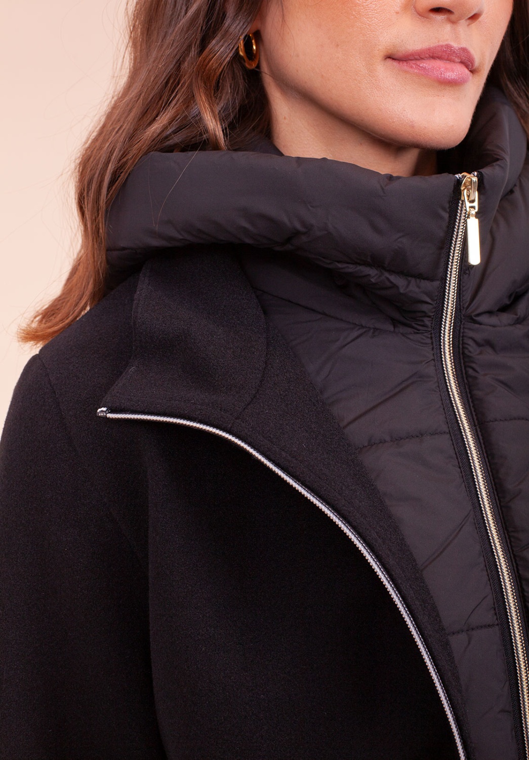 Manteau court noir avec fermeture éclair 1