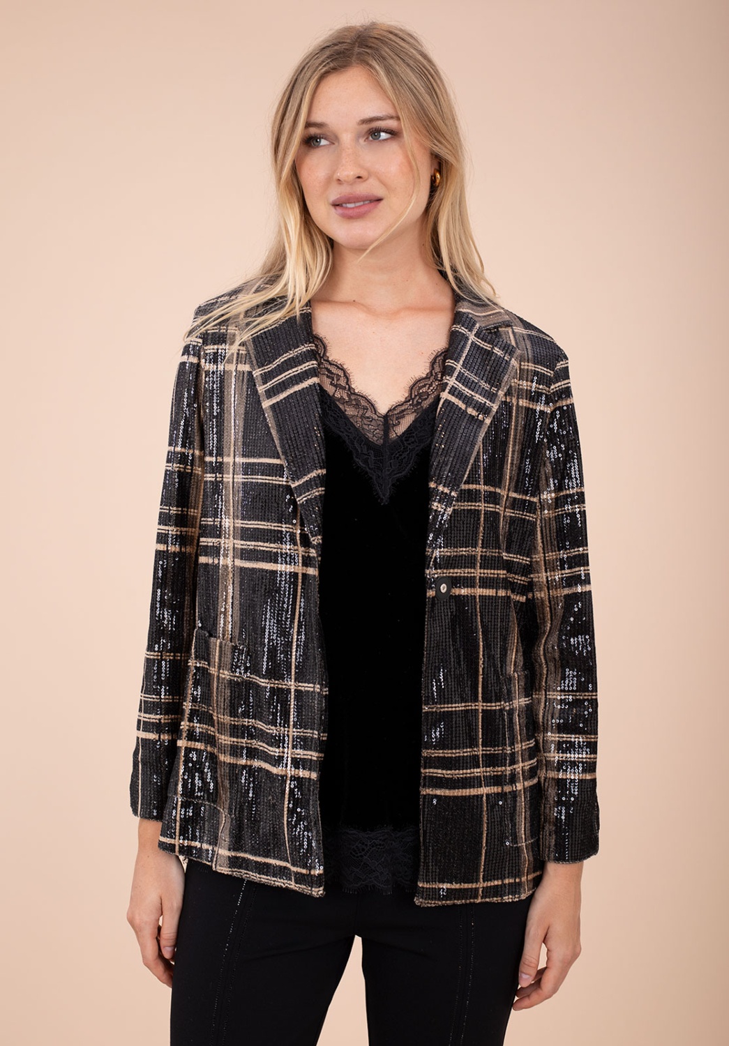 La chaqueta de lentejuelas de cuadros 1