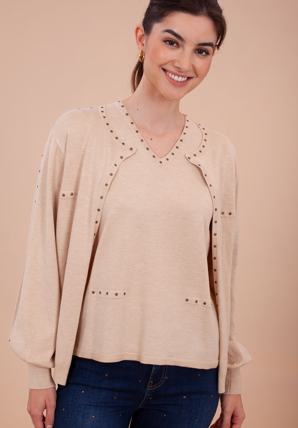 TWIN-SET BEIGE con tachuelas
