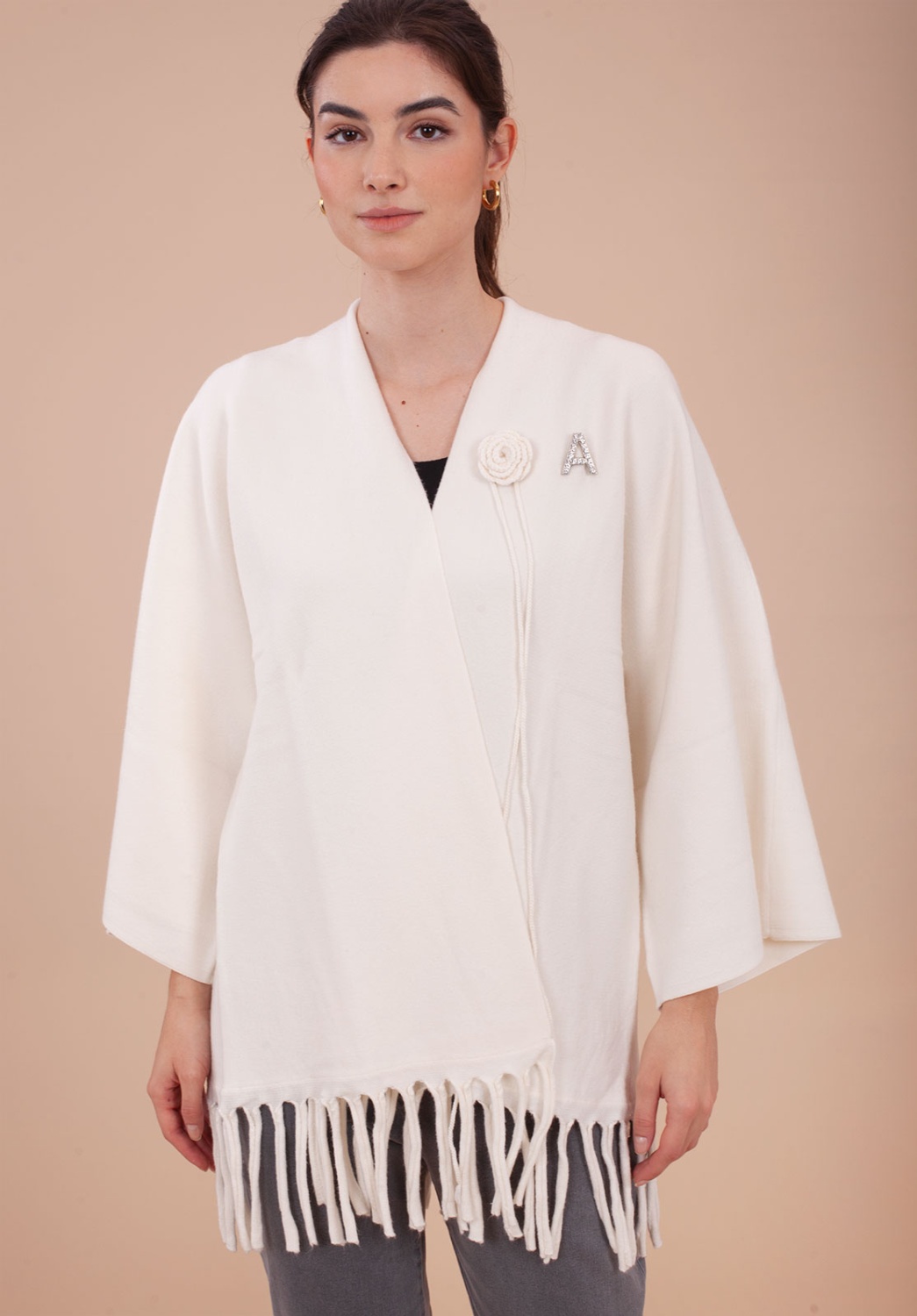 CHAQUETA blanca con flecos 1