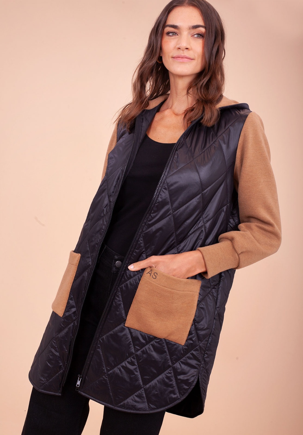 Abrigo acolchado Negro y Beige