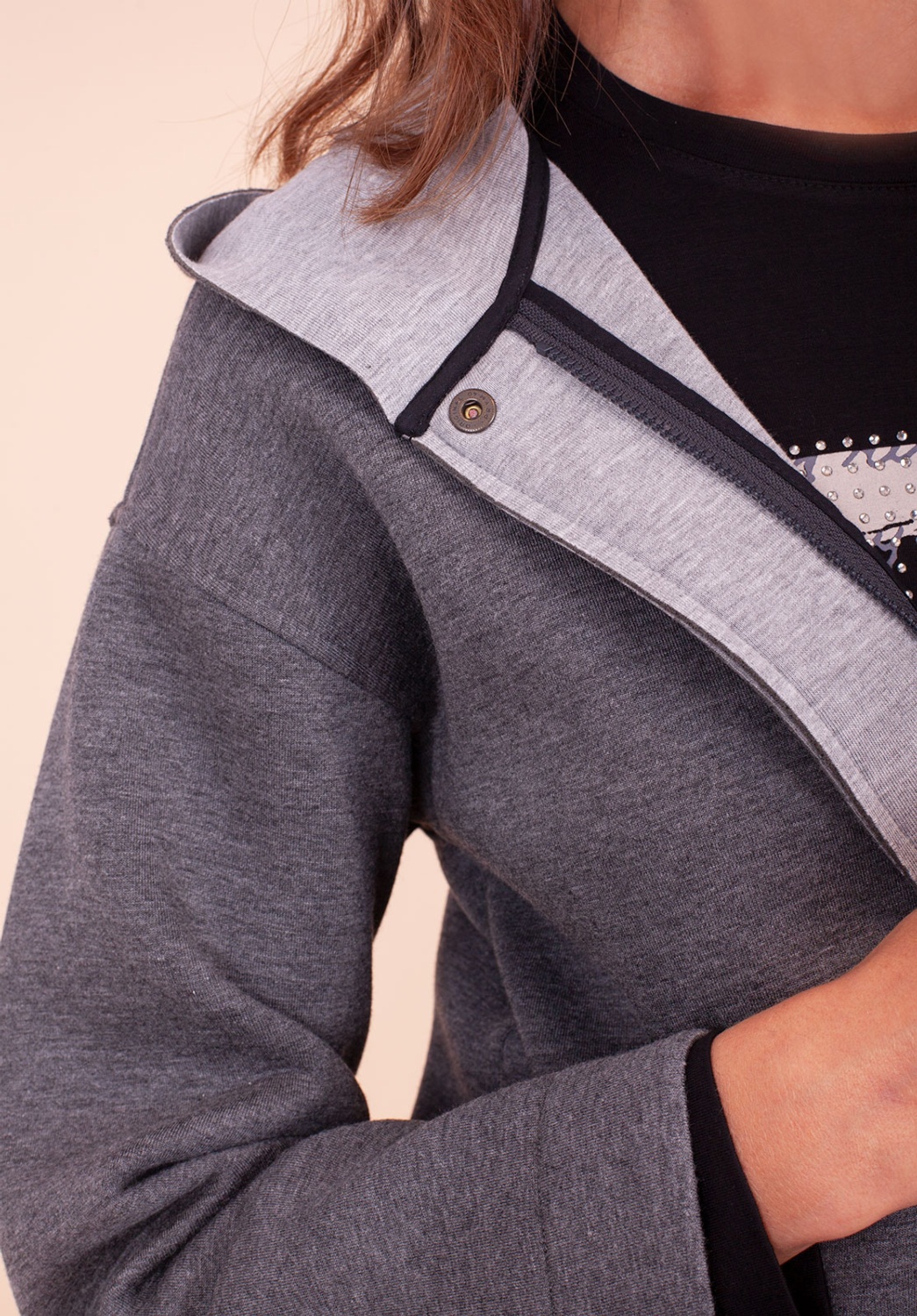 Chaqueta de neopreno en color gris 3