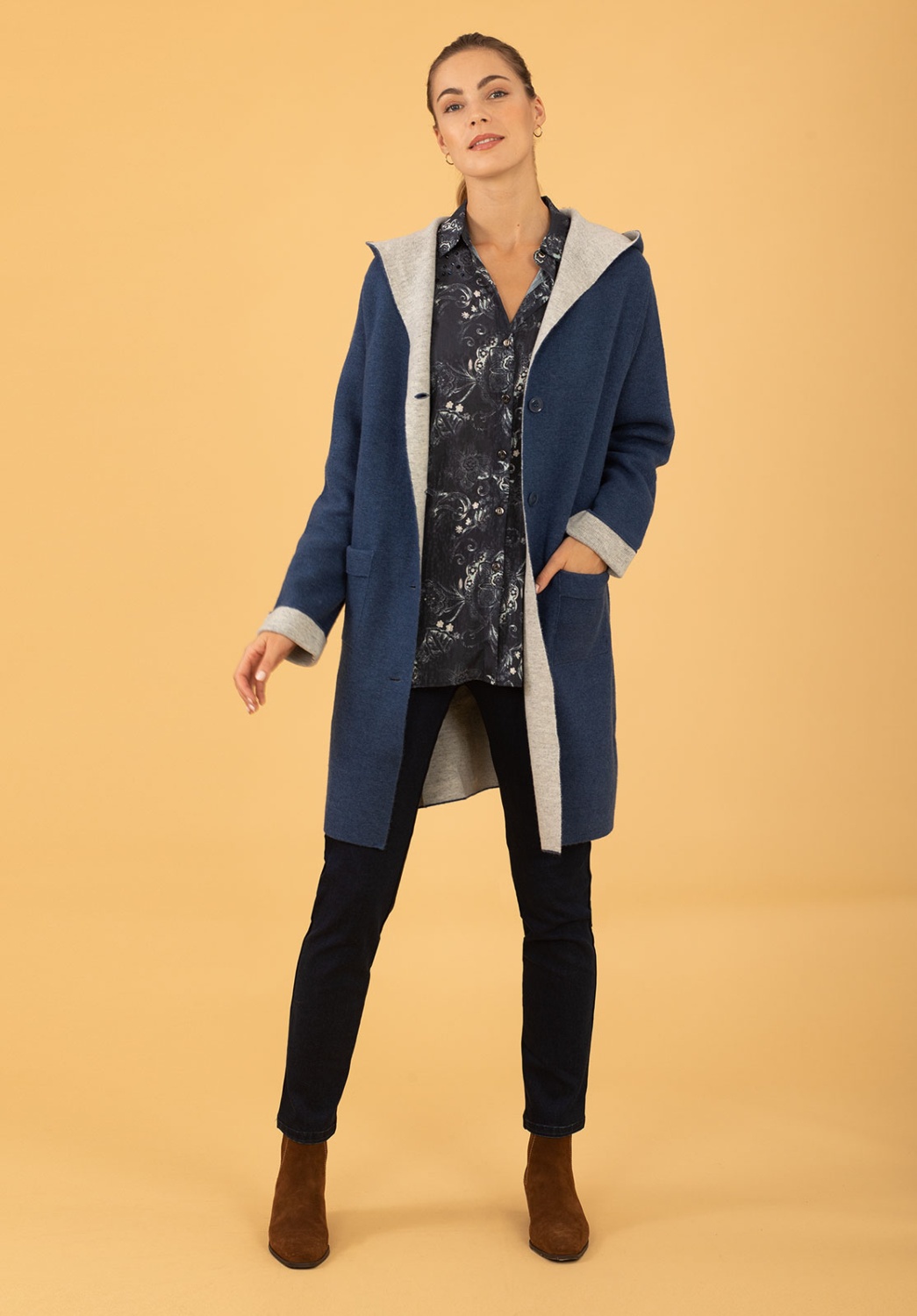 Two-tone Knitted Coat 1