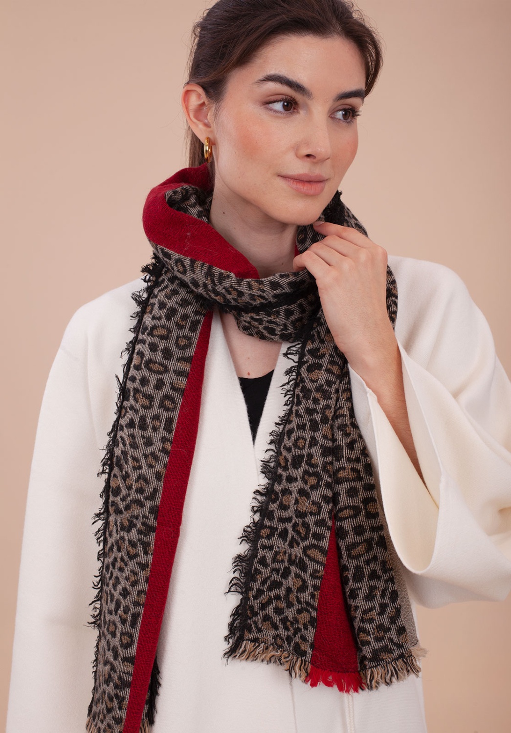 Bufanda estampada animal print/roja 3