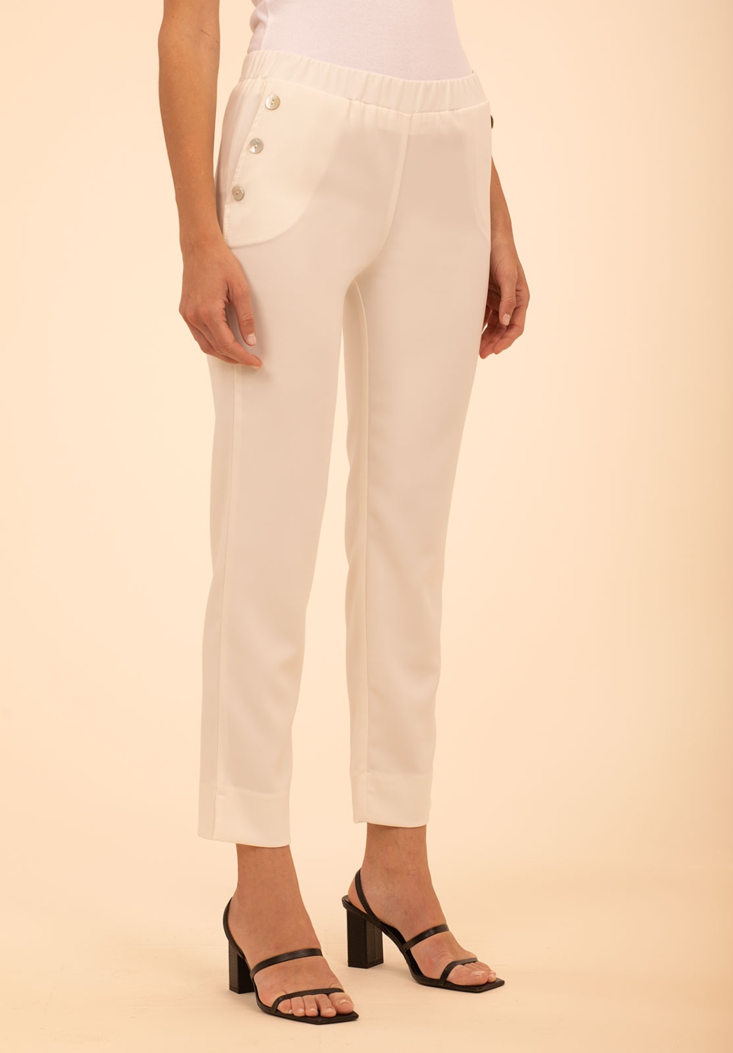 Pantalon boutonné blanc 1