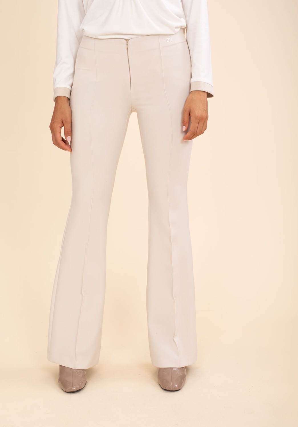 Pantalón Flare Crema 1