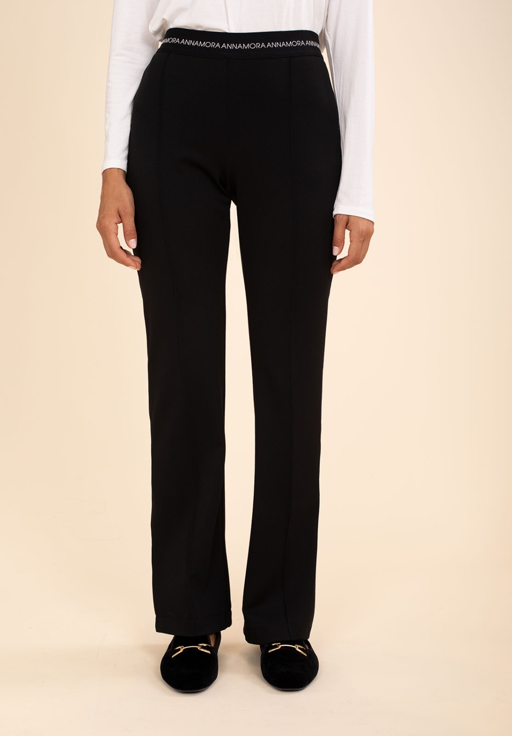 Pantalón Punto Acampanado Negro 2