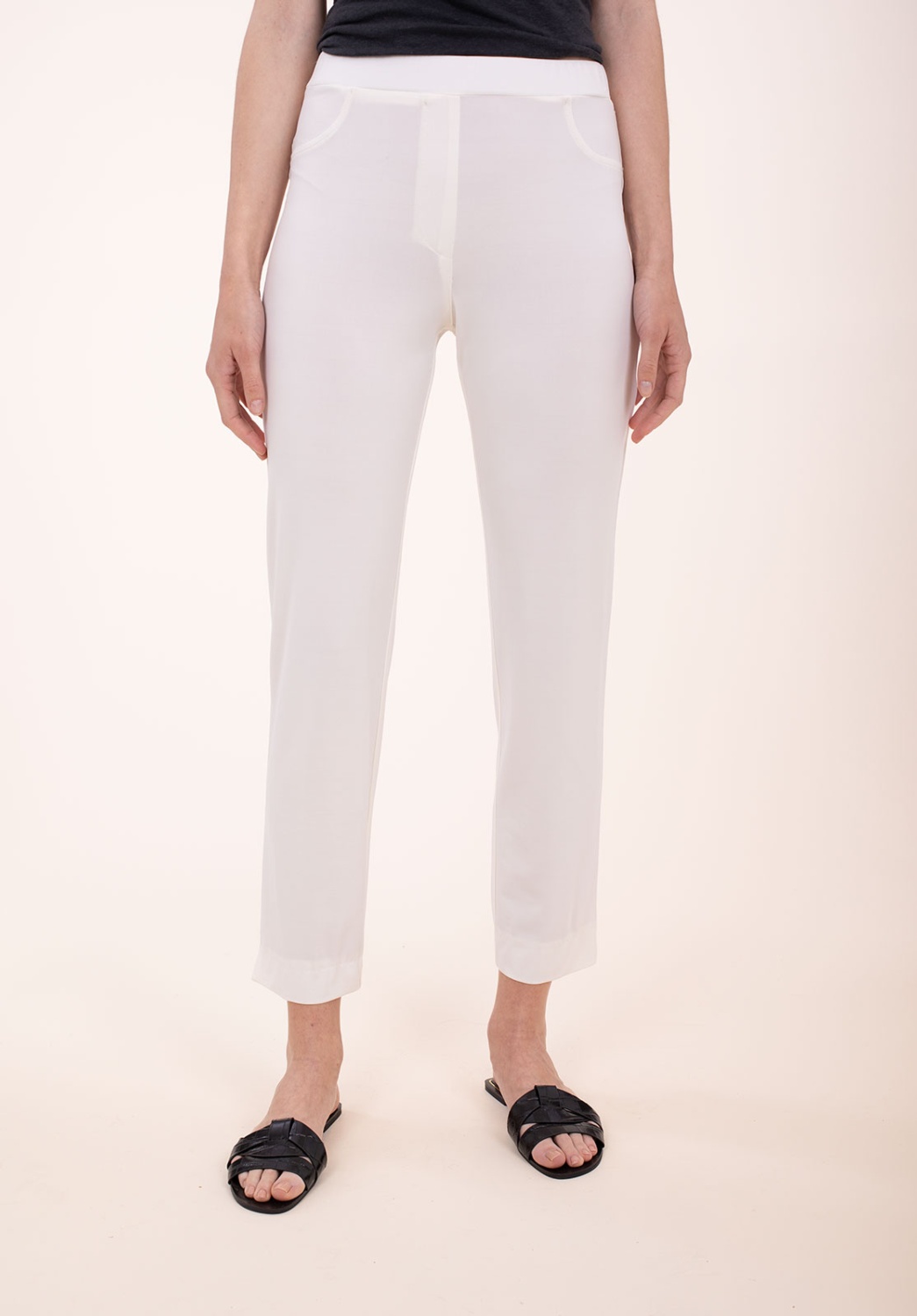 Pantalón Pitillo Punto Blanco 1