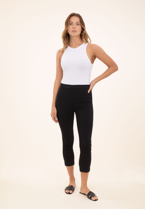 Pantalón Capri Negro 