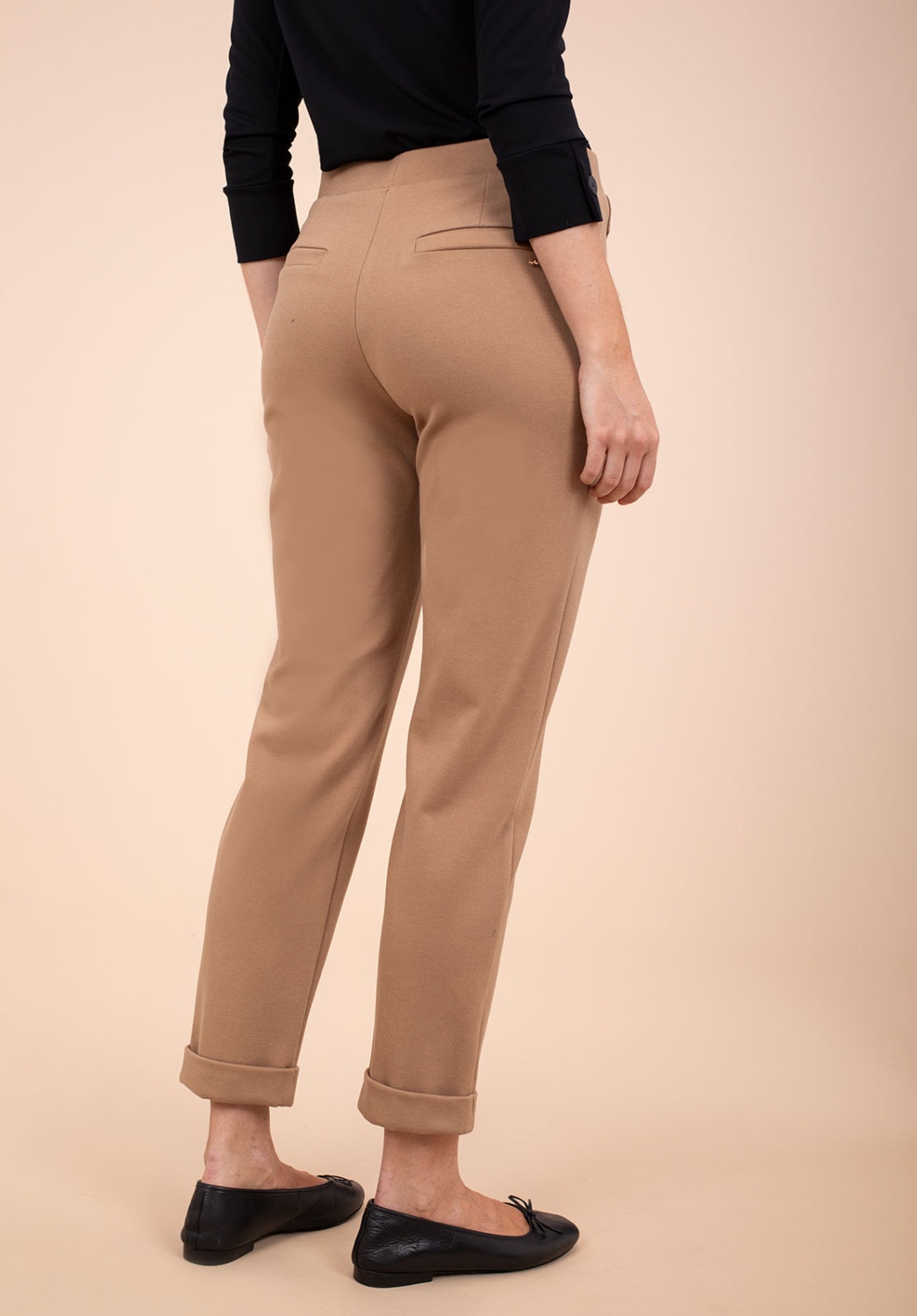 Pantalón Camel 3