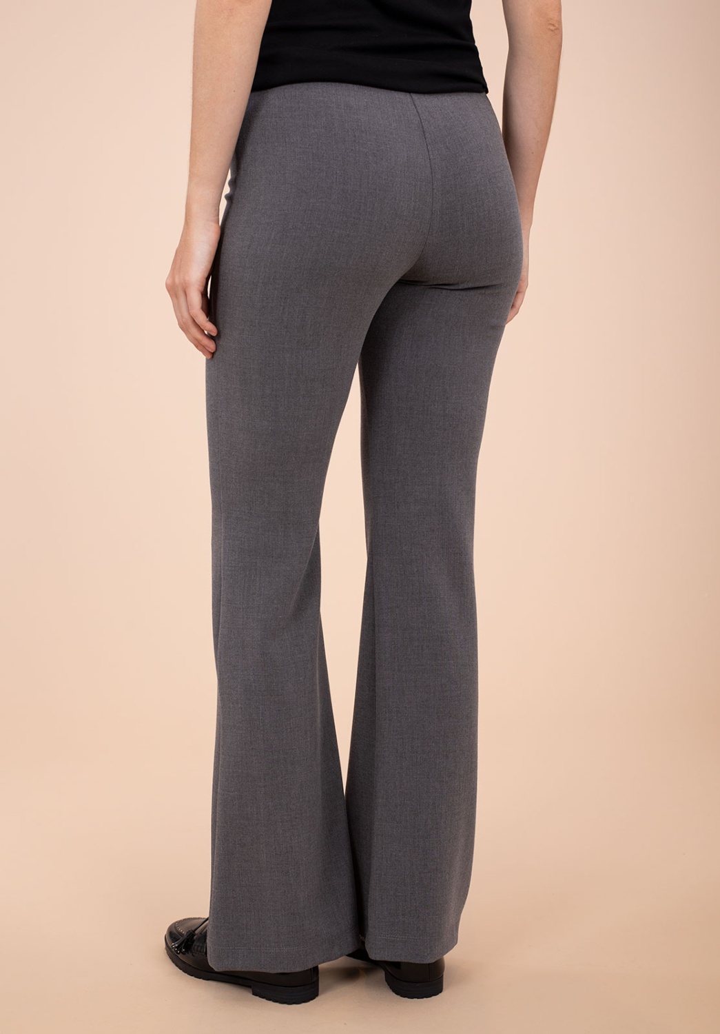 Pantalón Gris De Tiro Medio 3