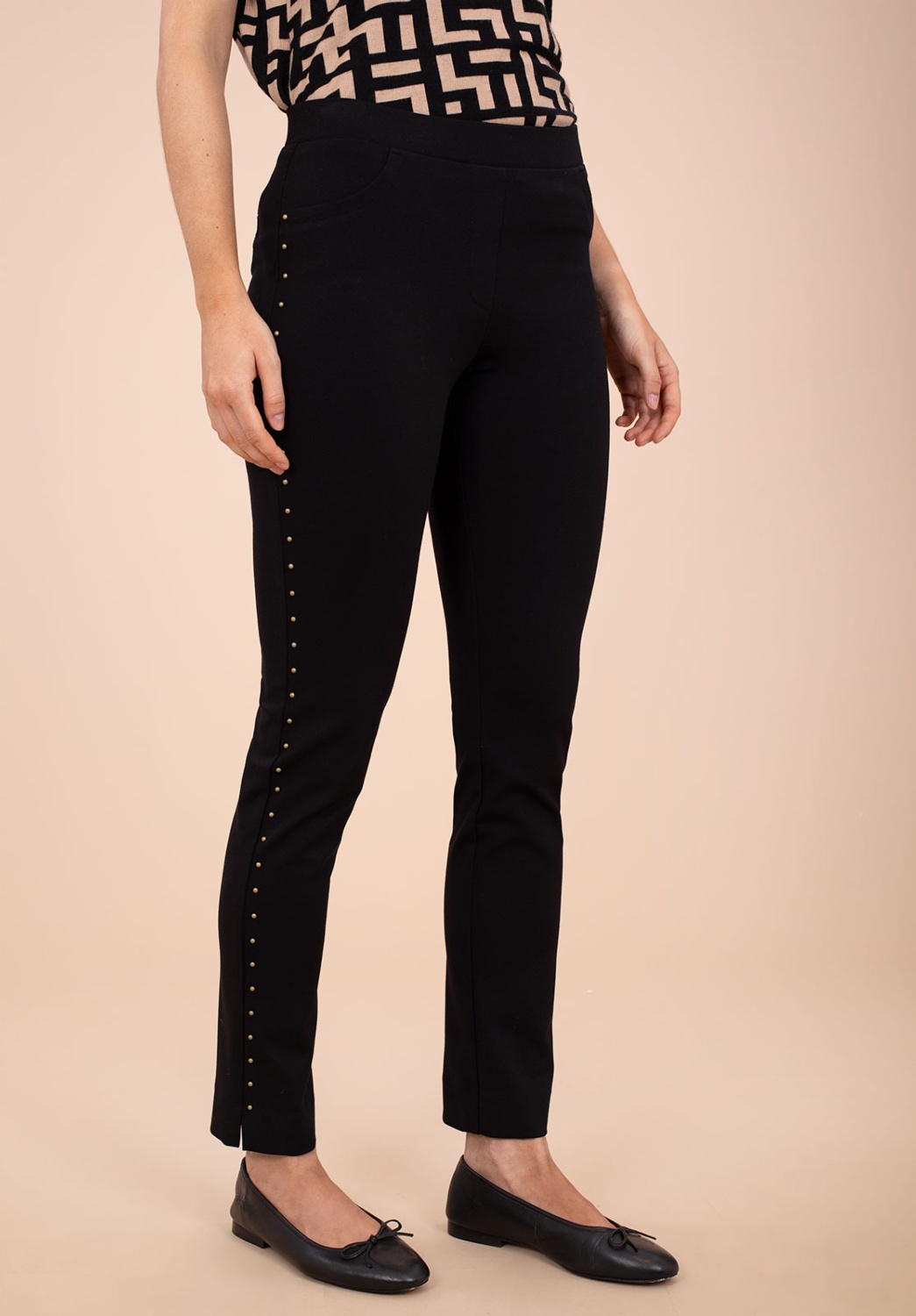 PANTALON PUNTO CON TACHAS 1