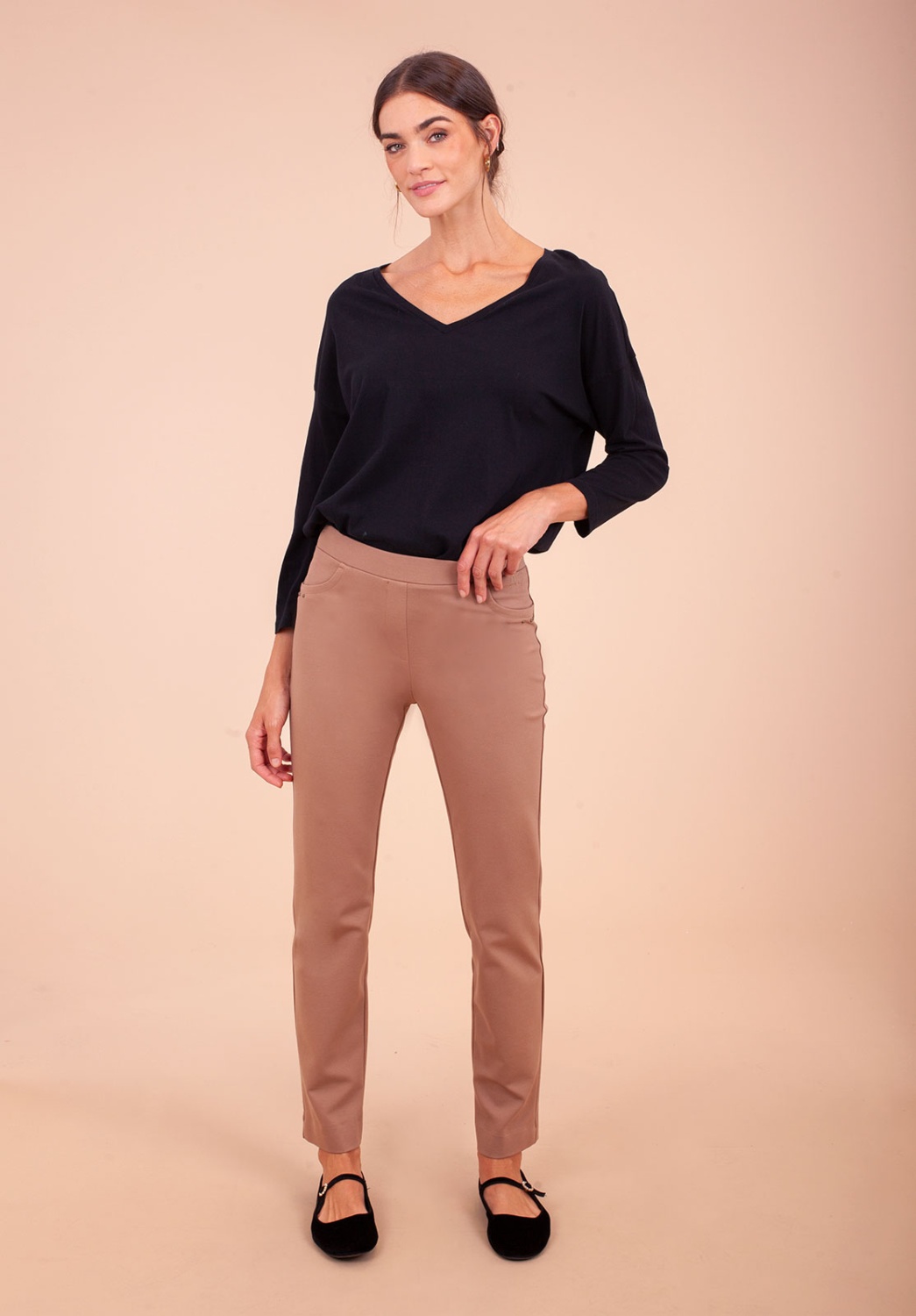 Pantalon Punto Beige tiro medio