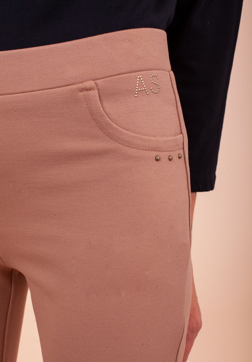 Pantalon Punto Beige tiro medio 2