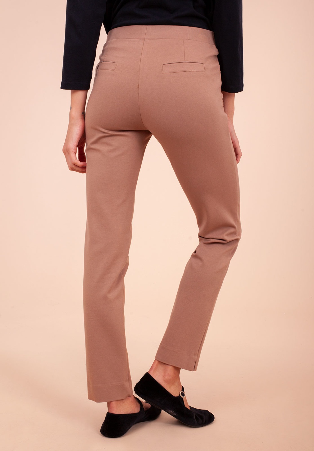 Pantalon Punto Beige tiro medio 3