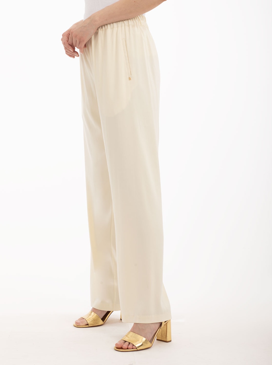 Pantalón Ancho Crudo 3