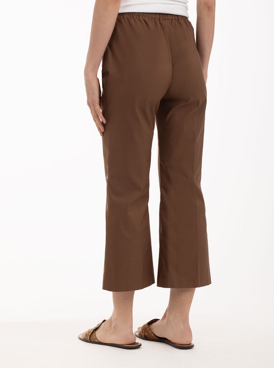 Pantalón Ancho con botones delanteros 3