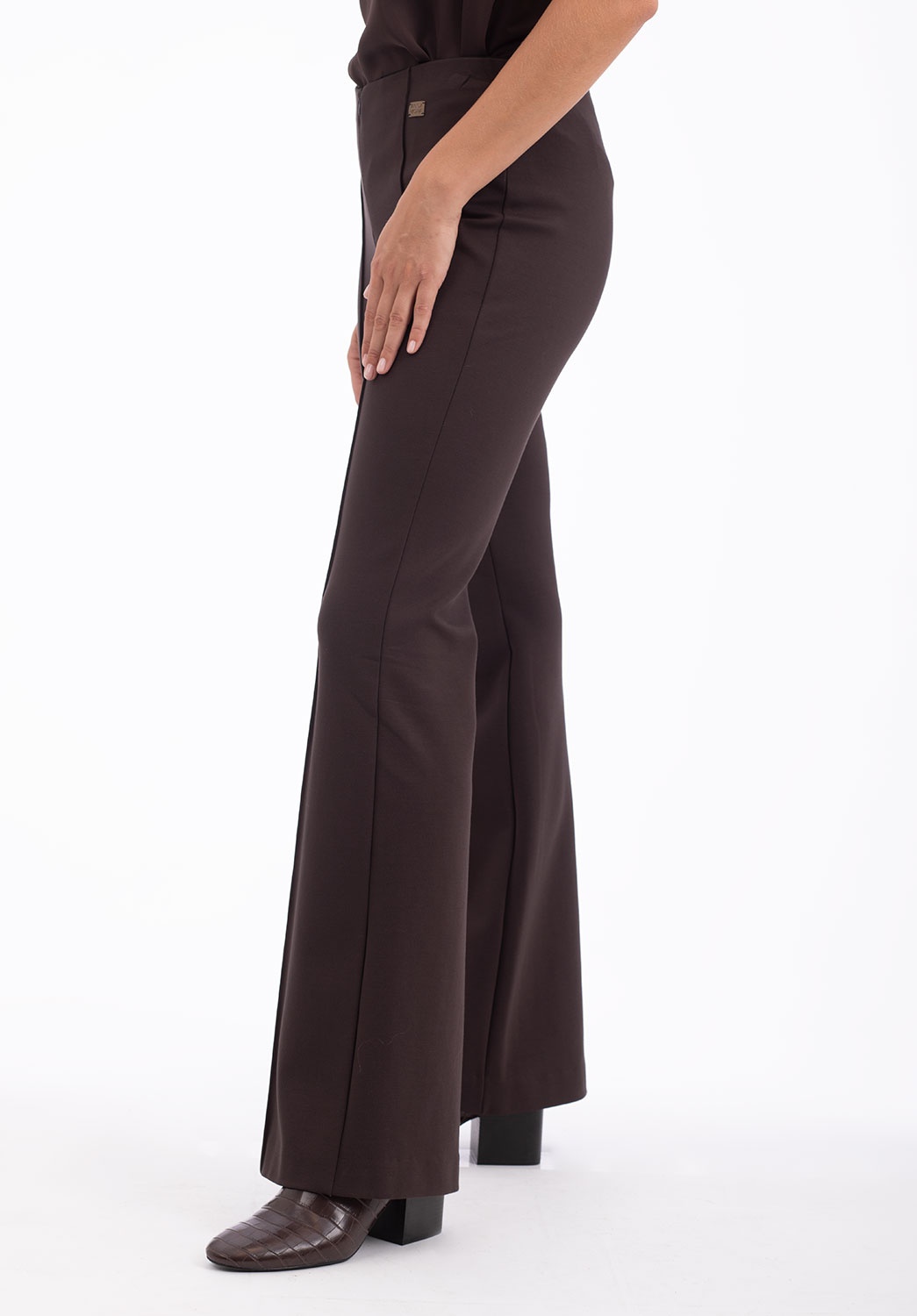 Pantalón Marrón de Corte Recto 4