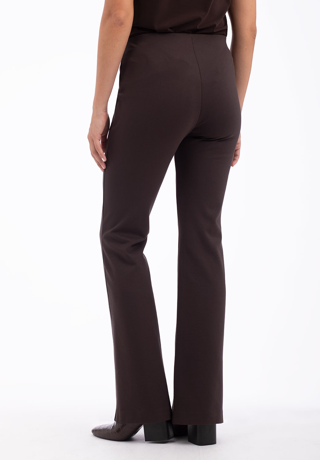 Pantalón Marrón de Corte Recto 1