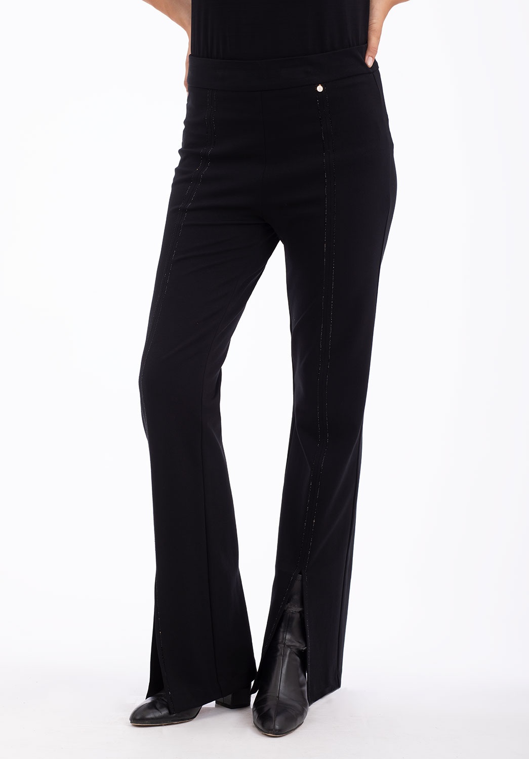 Pantalón de punto con detalle de strass 1