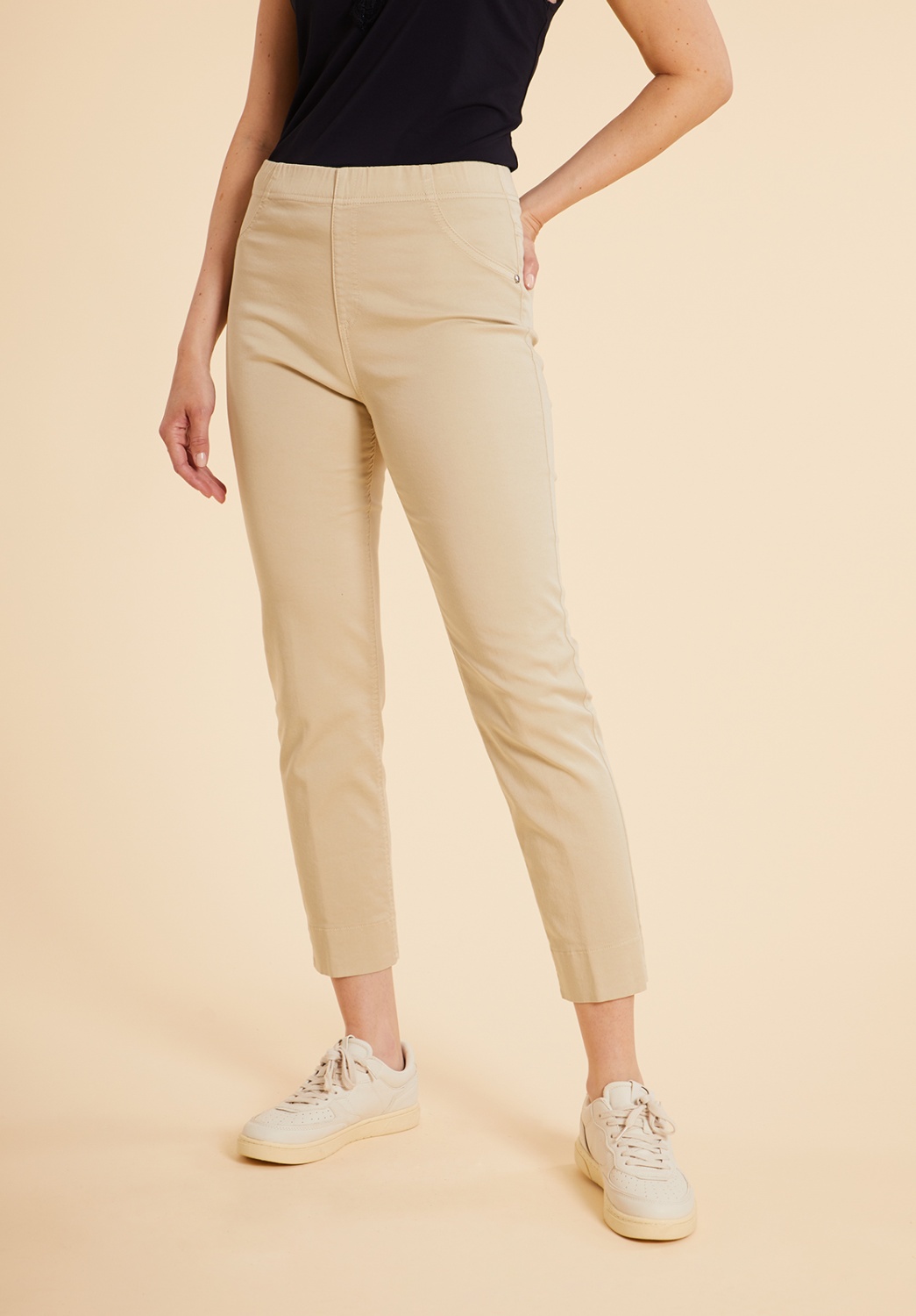 Ankle-length Beige Trousers 1