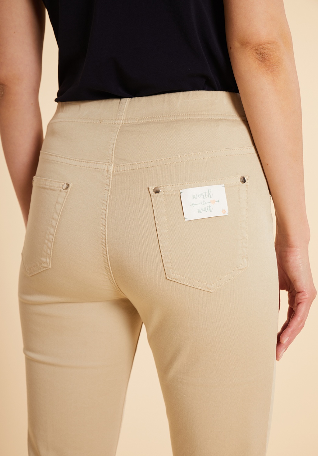 Ankle-length Beige Trousers 3