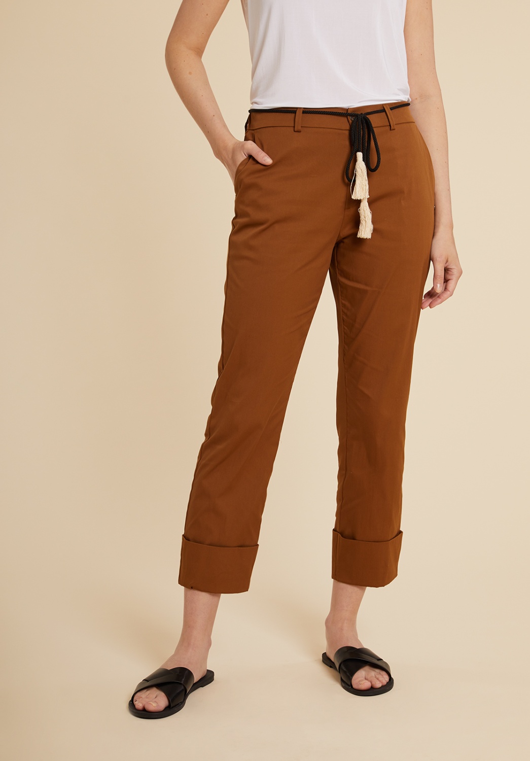 Brown Capri Trousers 2