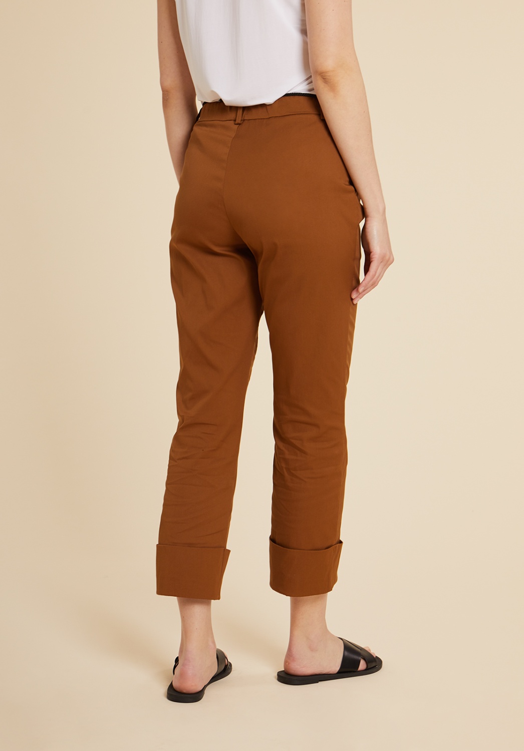 Brown Capri Trousers 3