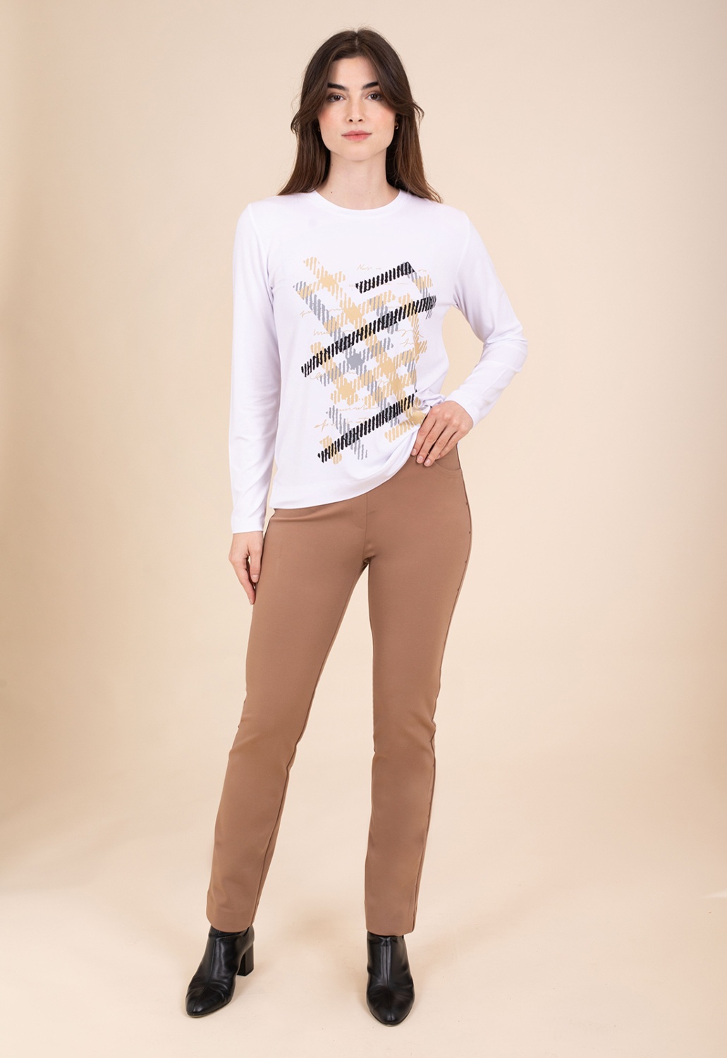 Camiseta Blanca Cuadros 3